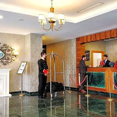 Sarissa Hotel
