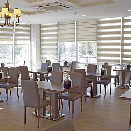 Sarissa Hotel 4*